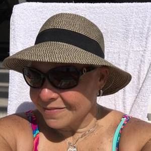 Meet your Posher, Lesa